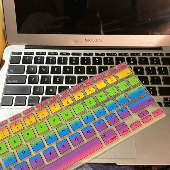 Apple Mac book air - Picture 4 of 5